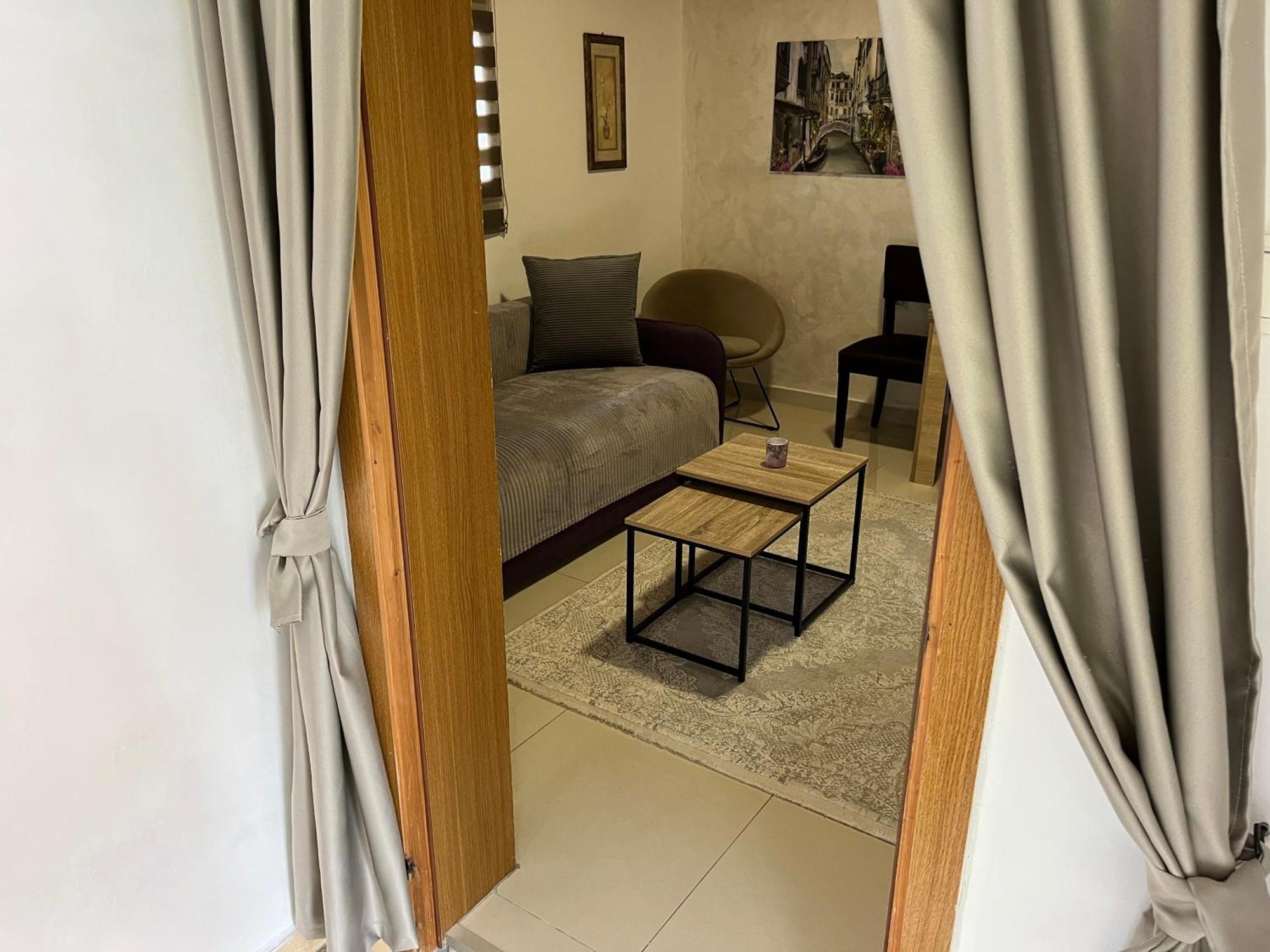 Helena Airport Apartman
